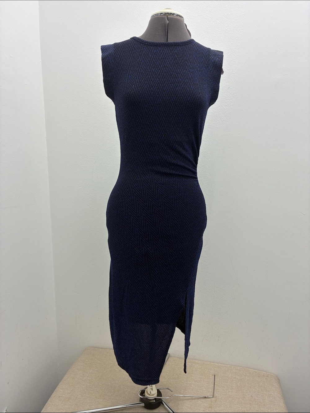 Fitted Sleeveless Navy Midi Dress with Side Slit